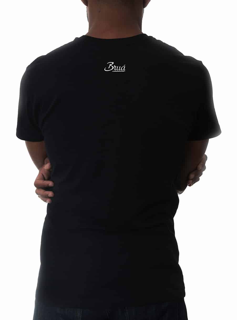 Bruá on the back Man Black t-shirt back model